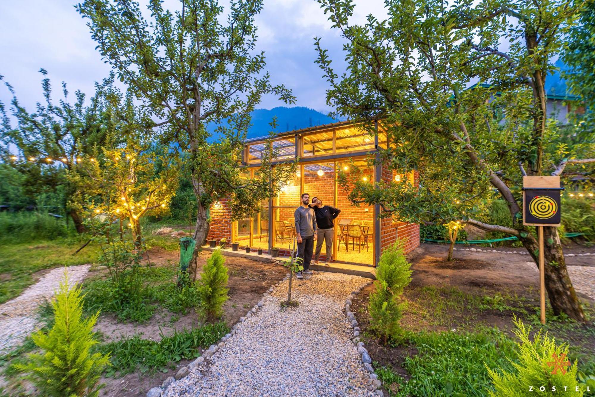Zostel Old Manali, Goshal Road Hostel Exterior photo